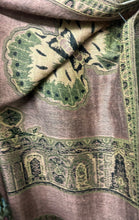 Load image into Gallery viewer, Paisley scarf with fringe
