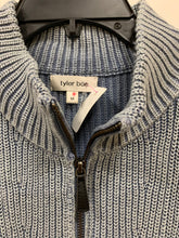 Load image into Gallery viewer, Tyler Boe Men’s Zip Up Sweater Vest Size M
