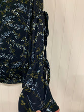 Load image into Gallery viewer, Loft Outlet Floral Lightweight Blouse Size M
