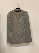 Load image into Gallery viewer, Fate Houndstooth Women’s Cape Jacket New with Tags Size Large
