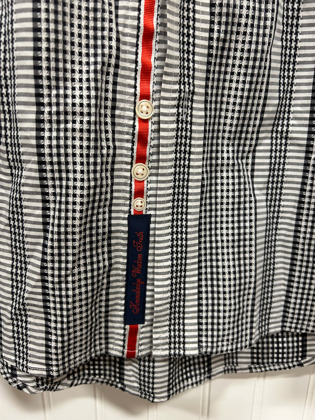 Robert Graham shirt, size XL