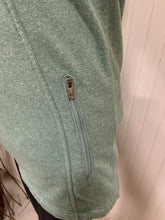 Load image into Gallery viewer, Columbia Jacket Size M
