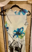 Load image into Gallery viewer, Komarov, dress, Size Small
