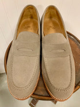 Load image into Gallery viewer, Peter Millar Women’s Penny Loafers New Size 10
