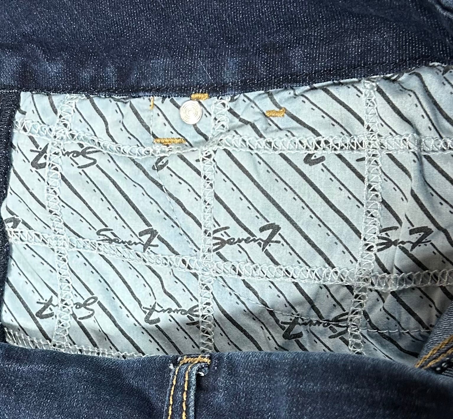 Seven7, Blue Denim Jeans, size 10