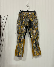 Load image into Gallery viewer, FWRD Denim, jeans, size 5
