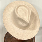 Gigi Pip, felt hat