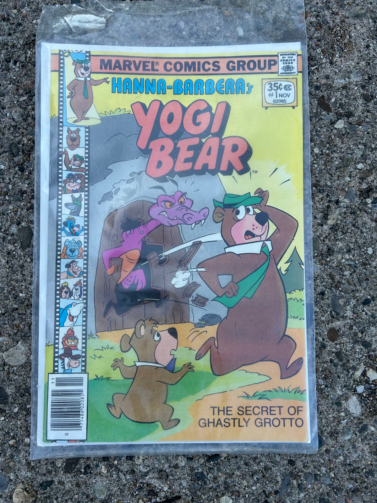 Vintage, Yogi Bear, comic book