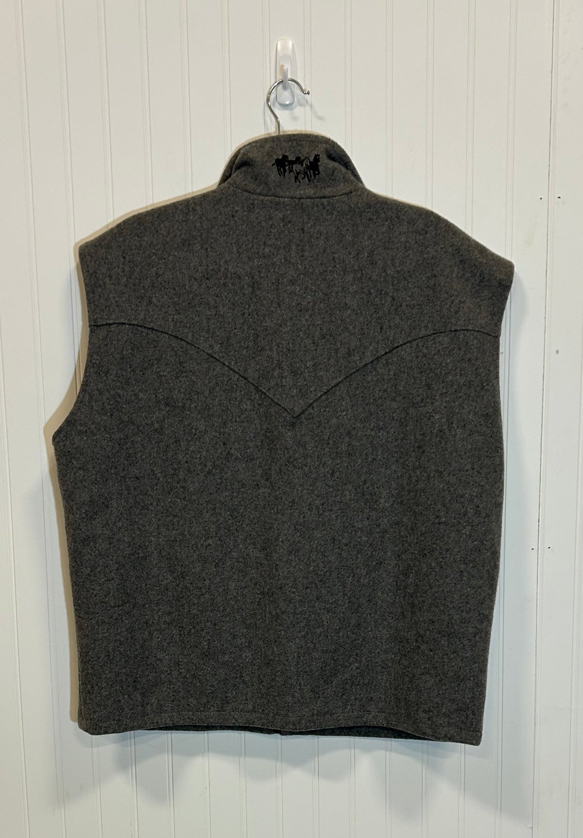 Schaefer, Men’s vest, size Large