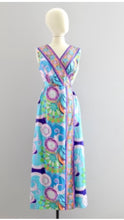 Load image into Gallery viewer, Beautiful 1970s Vintage Floral Maxi Dress
