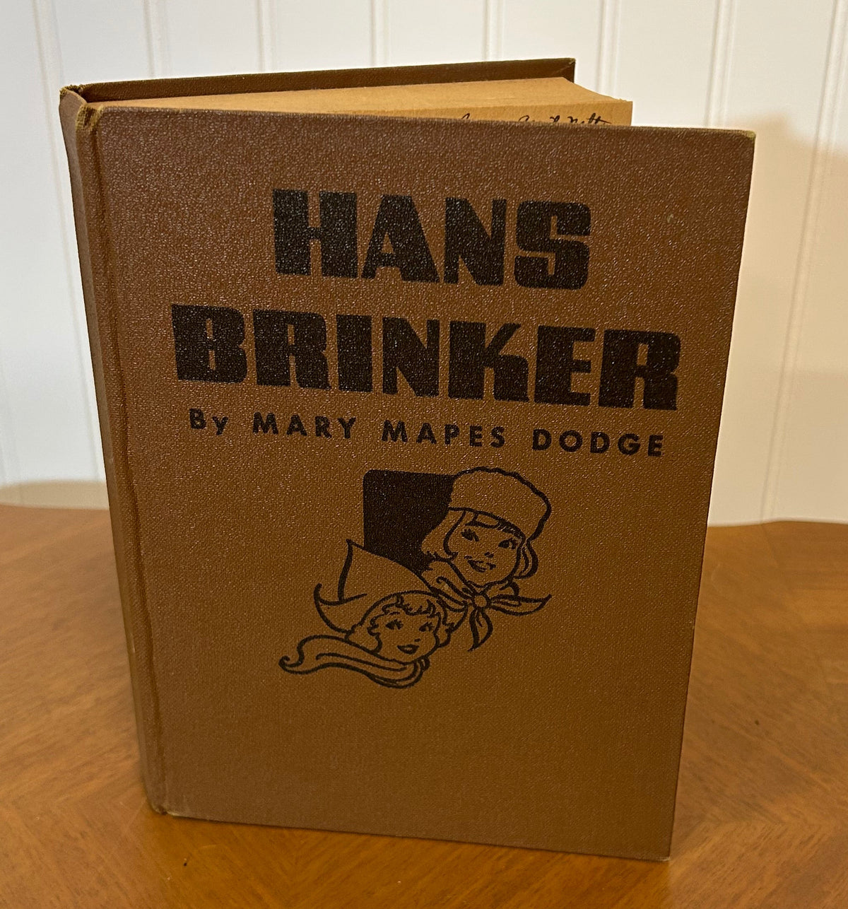 Hans Brinker by Mary Mapes Dodge