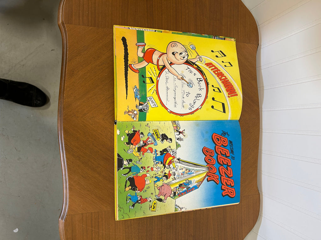 Vintage Book, Beezer