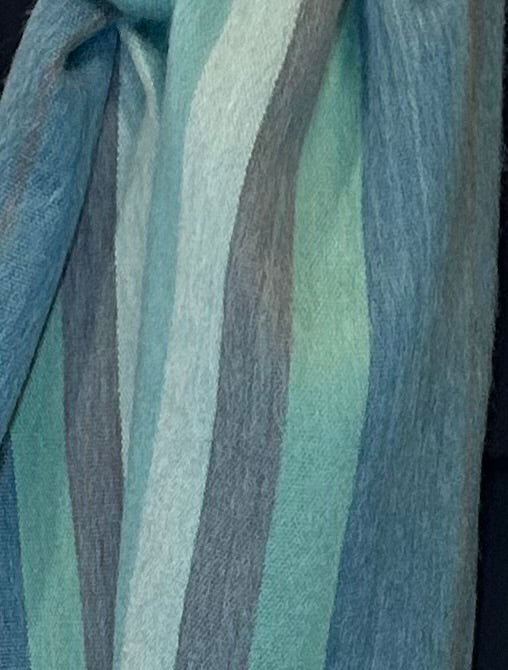 Schupaca, Alpaca, scarf