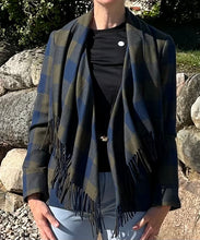 Load image into Gallery viewer, Worth New York. Navy/green jacket with fringed, shawl collar, size 6
