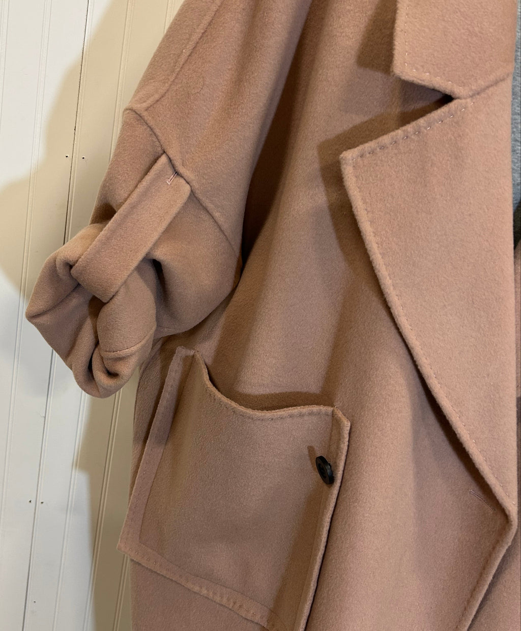 Latteleir, size Large, Coat