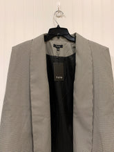 Load image into Gallery viewer, Fate Houndstooth Women’s Cape Jacket New with Tags Size Large
