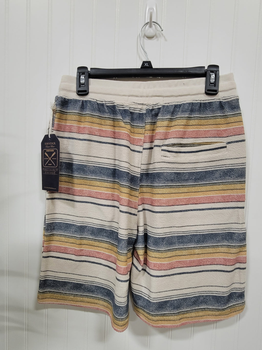 Klinger Lake, Shorts, Boys size Small