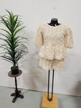 Load image into Gallery viewer, Manle, Cream Rosette Short &amp; Shirt Set
