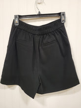 Load image into Gallery viewer, Skies Are Blue, Black Shorts, size XS

