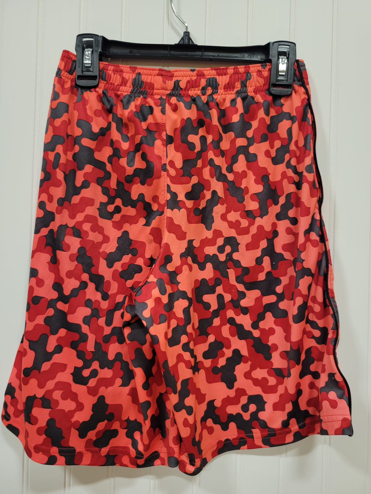 Under Armour, Shorts, Boys size Medium