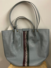 Load image into Gallery viewer, Fossil Handbag
