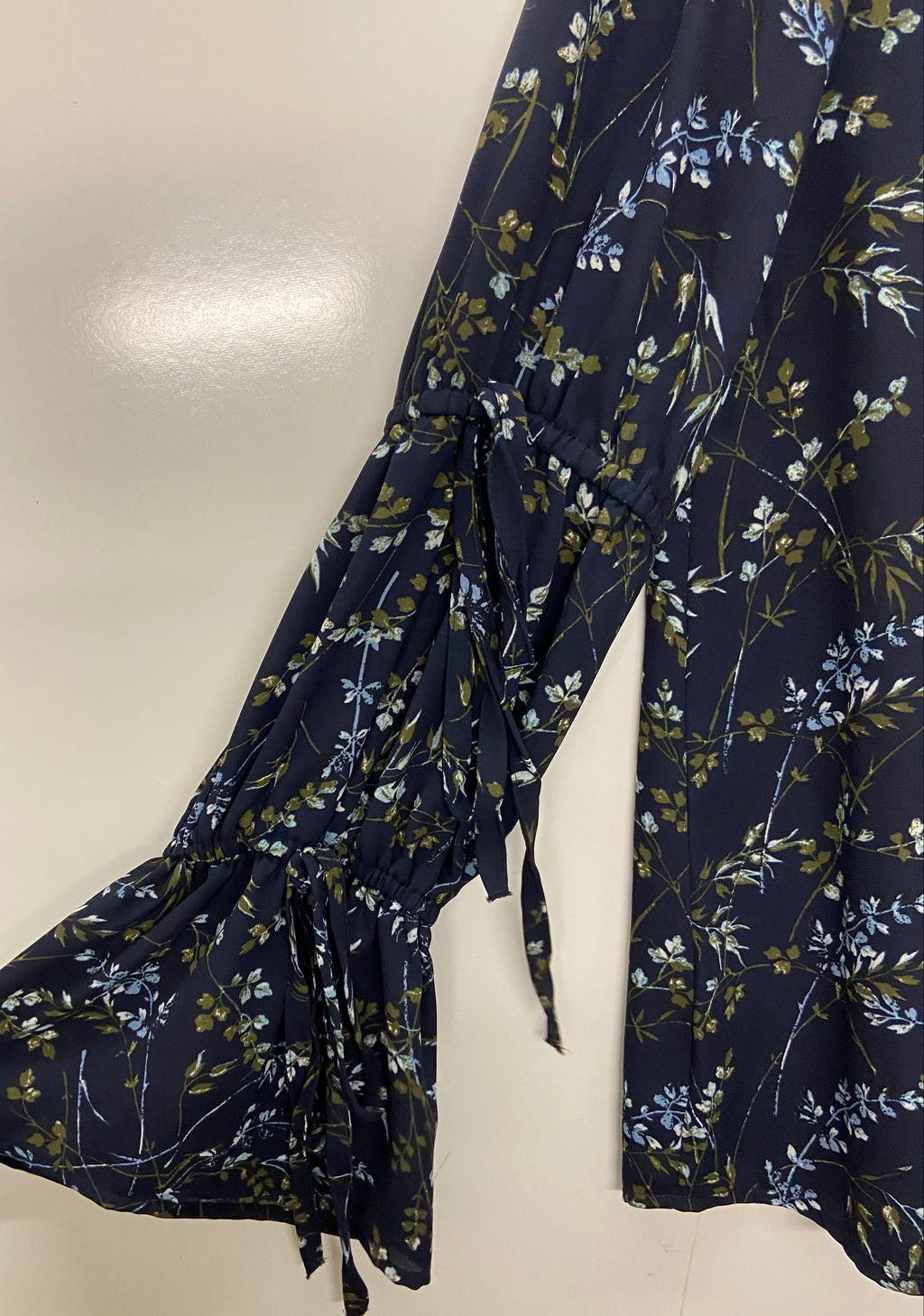 Ann Taylor Loft Outlet, Blouse, size Medium