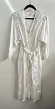 Load image into Gallery viewer, Schweitzer, 2pc. Nightwear, size Md
