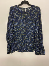 Load image into Gallery viewer, Loft outlet, blouse, size Md
